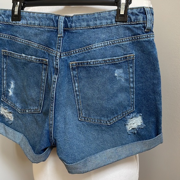 H&M Shorts Hm Divided Button Fly High Waist Cuffed Denim Shorts